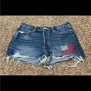 Old Navy OG high-rise flag embroidered shorts women’s size 12